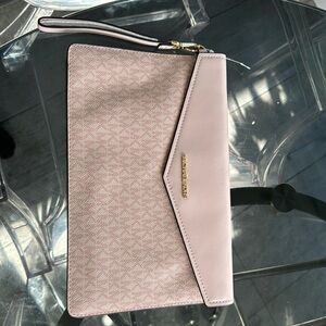 Michael kors pink cute woman clutch bag